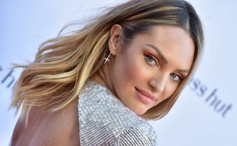 How To Perfectly Air Dry Your Hair (With No Frizz) - A1