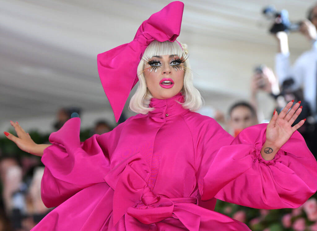 The Hottest Vs The Craziest Beauty Looks At The Met Gala - A1