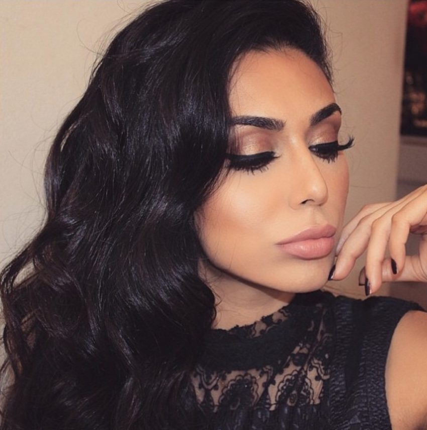 Slay Your Selfie With These Ultimate Poses - A1