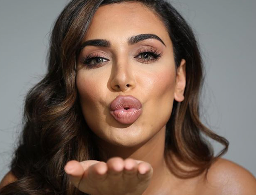 8 Makeup Hacks To Make Your Lips Look Bigger - A1