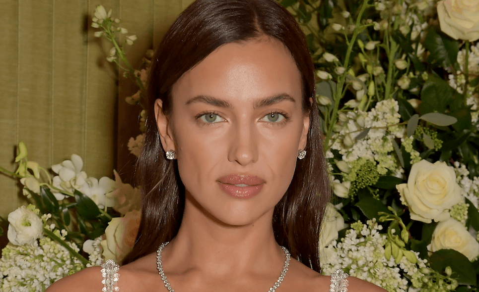 The Essential Skincare Tips Derms Want You To Know - A1