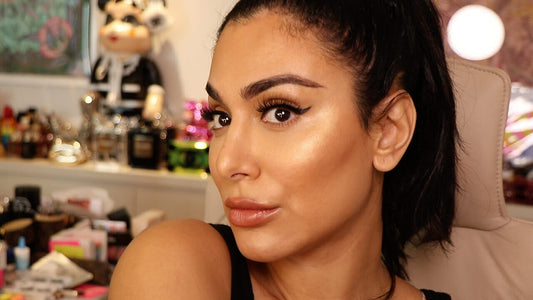 Why Yoga Skin Is The Sexy No Makeup-Makeup Look Of 2019 - A1