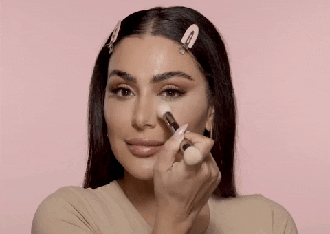 How To Use Setting Powder To Airbrush & Lockdown Your Makeup! - A1