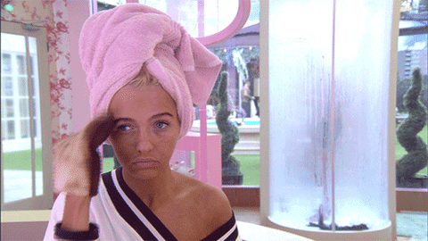 Exactly What You Shouldn't Do When You Fake Tan Your Face - A1