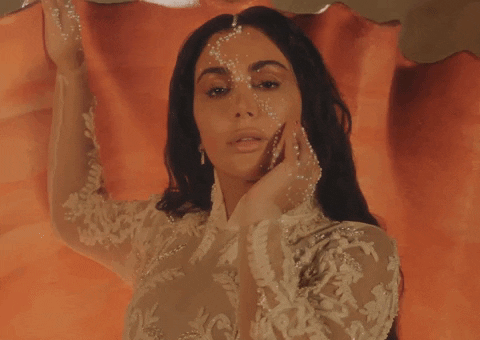Why #Mermaidcore's Making Waves RN + Pro Tips To Nail The Trend - A1