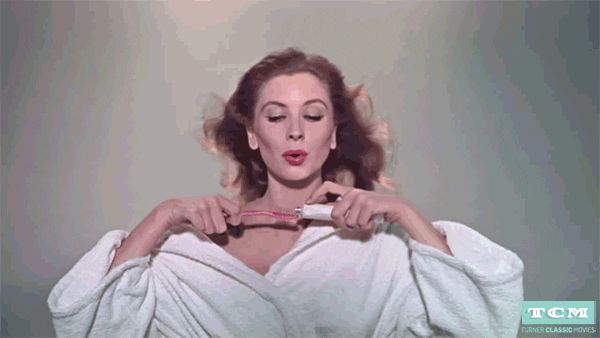 Does Toothpaste On Your Pimples Actually Work? We Tried It... - A1