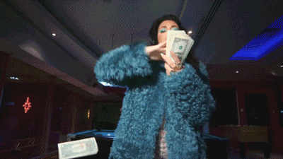 Find Your Ultimate It Girl Alter Ego - A1