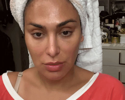This Drugstore Light Device Will Reduce Breakouts In Days - A1