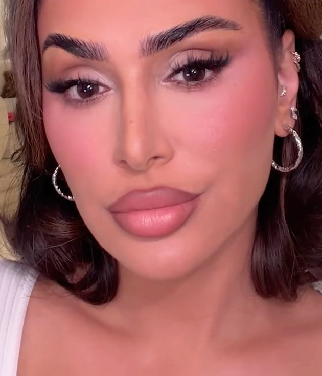 Soft Pink Lip Kit on Huda