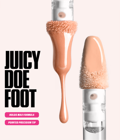 FAUX FILLER Extra Shine Lip Gloss applicator showing Juicy Doe Foot
