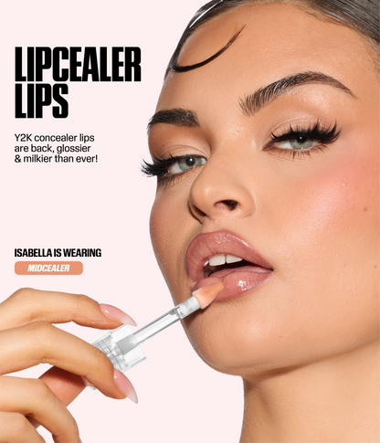 FAUX FILLER Extra Shine Lip Gloss glossy lips editorial look