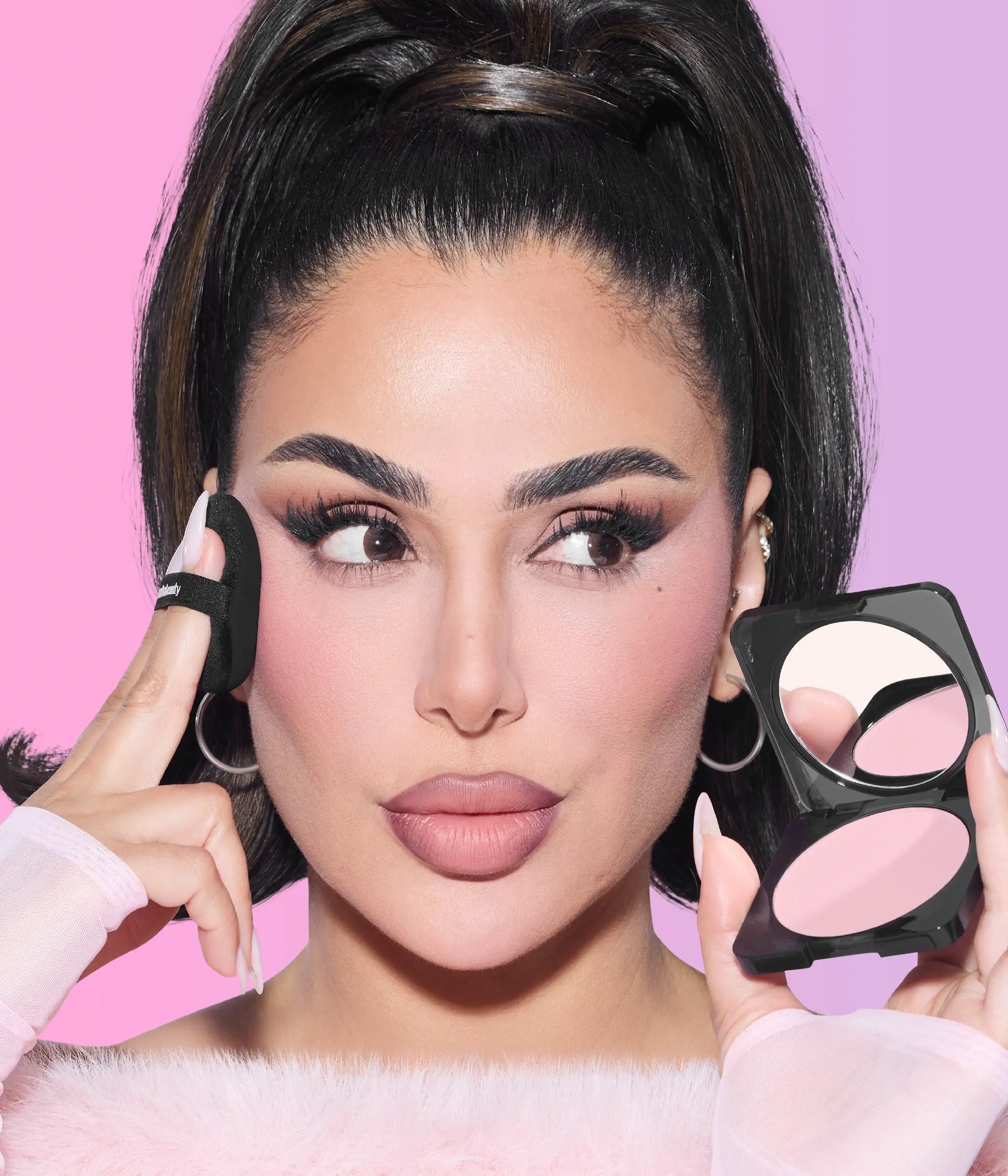 Snatch & Go Set - Huda using the Marshmallow Puff with the Pressed Powder