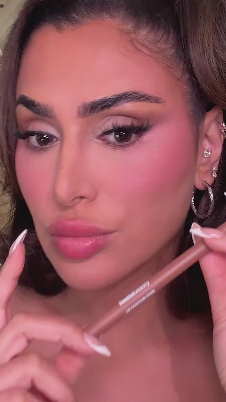 Soft Pink Lip Kit on Huda