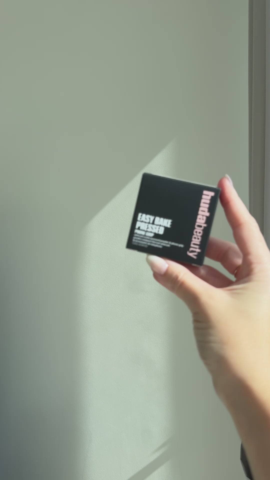 Phone Grip ASMR video showing the product