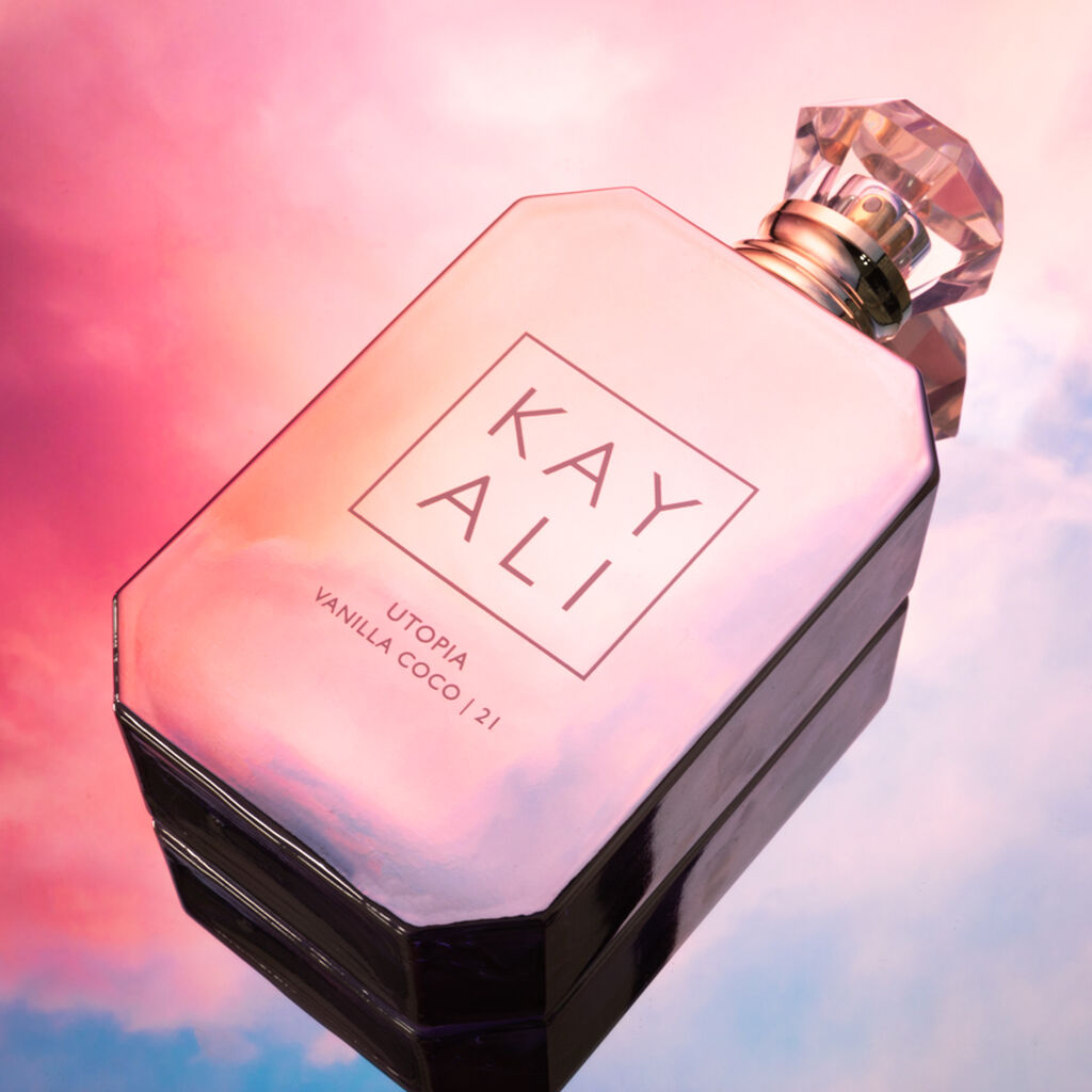 Atika Amer on Instagram: Kayali Utopia Vanilla coco 💫 💫 The most  luxurious perfume in my collection. This is a gorgeous scent with notes of  vanilla, white florals , coconut milk, musk 