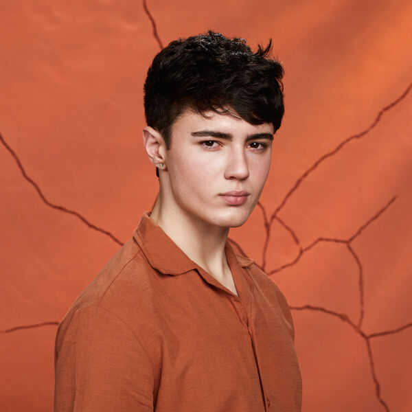 GloWish Luminous Pressed Powder in Fair